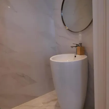 Apartamento Em Alvalade * Лісабон